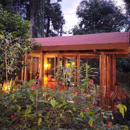Casa Magnolia Bed & Breakfast Cumbayá Eksteriør bilde