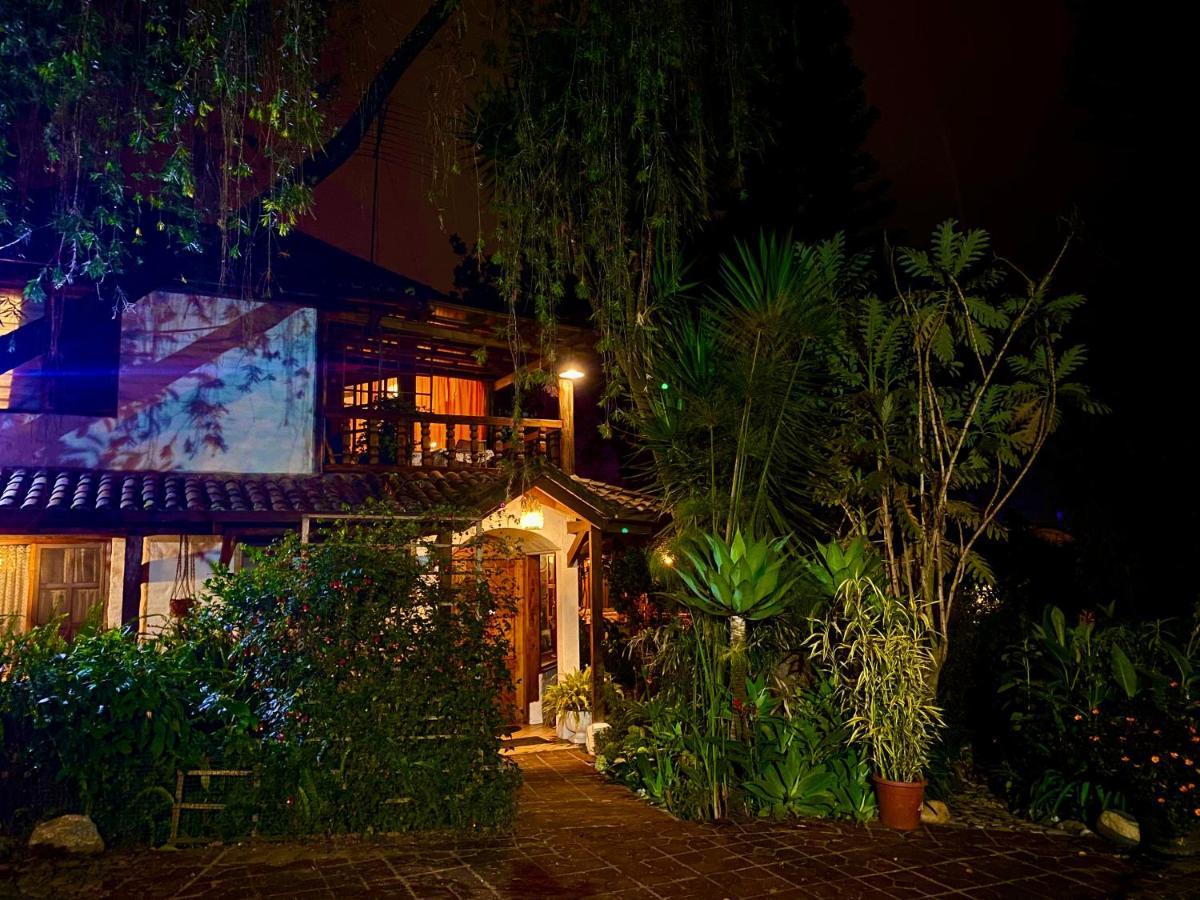 Casa Magnolia Bed & Breakfast Cumbayá Eksteriør bilde