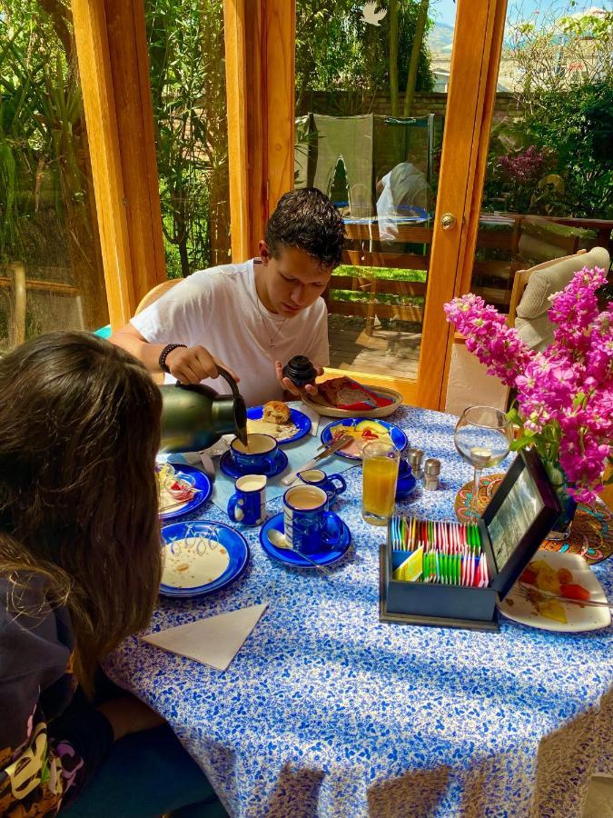 Casa Magnolia Bed & Breakfast Cumbayá Eksteriør bilde
