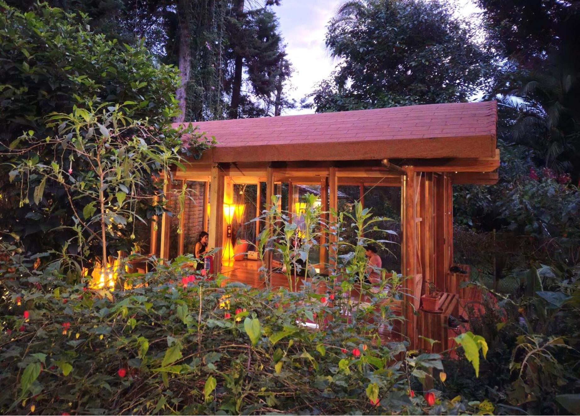 Casa Magnolia Bed & Breakfast Cumbayá Eksteriør bilde